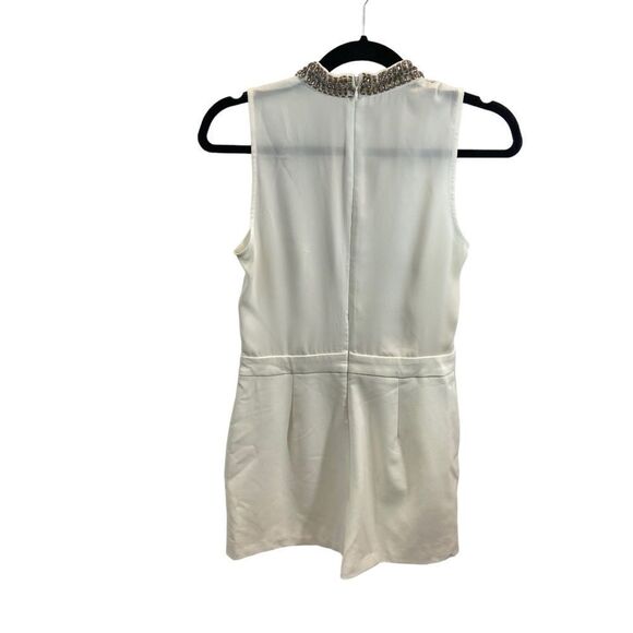 Venus Brand V Neck Rhinestone Detail White Romper Size‎ 4 - Picture 3 of 14